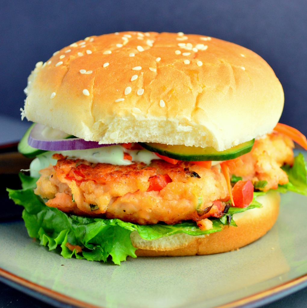 Salmon Burgers with Wasabi Mayo builicious